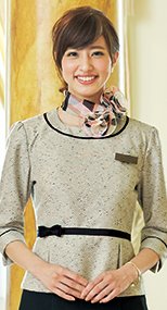 en joie(アンジョア) 41680 きちんと感のあるツイードの好印象なプルオーバー 93-41680