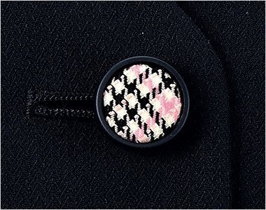 チェックのくるみボタン|ピンクチェックのくるみボタンで大人テイストに可愛さをプラス。