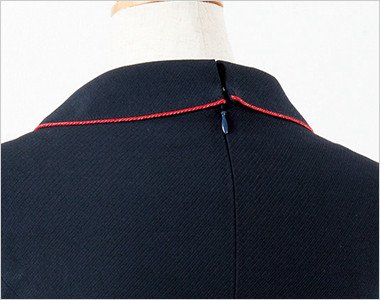 着脱がらくらく背中ファスナー