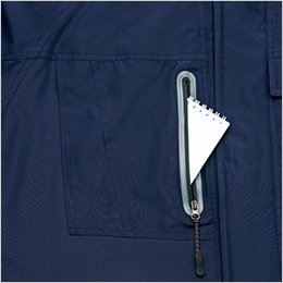 圧着ファスナーを使用した胸ポケット
