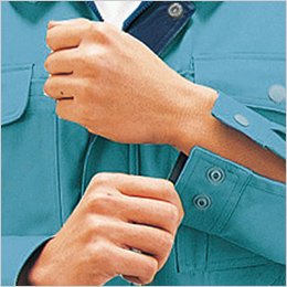 袖口ダブルドットボタン