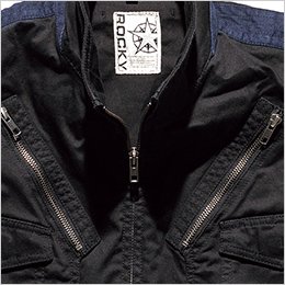 胸ファスナーポケット