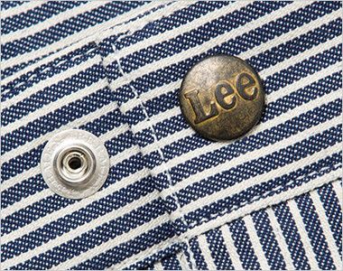 LWP66002 Lee カーゴパンツ(男性用) Leeロゴ入りのオリジナルボタン