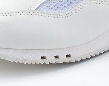 MN415 ナガイレーベン(nagaileben) ビタミンシューズ(男性用) 底に取り入れた通気口で空気を吸排出します。